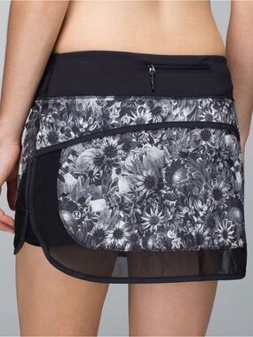 Lululemon Hotty Hot Skort Flowabunga Angel Wing Black White Floral Skirt +Shorts